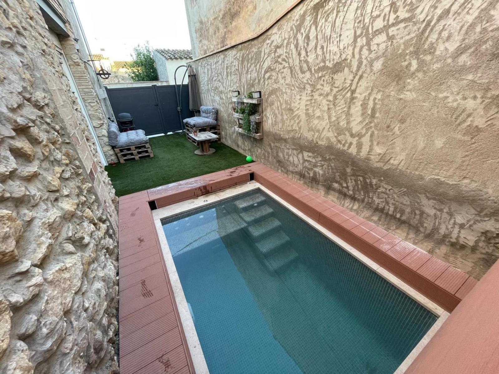 Hostal Cal Tomaset Les Cabanyas Exterior foto